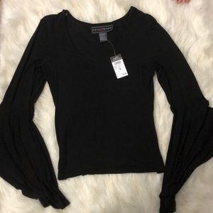 Polly & Esther bell sleep top